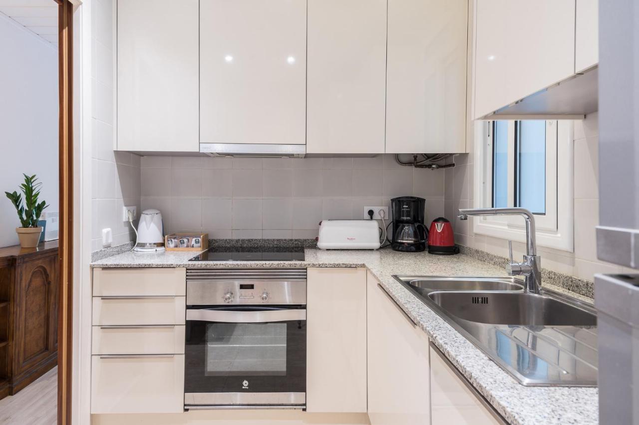 Spacious 3 Bed Apt In The Heart Of Sant Antoni Barcelona Zewnętrze zdjęcie
