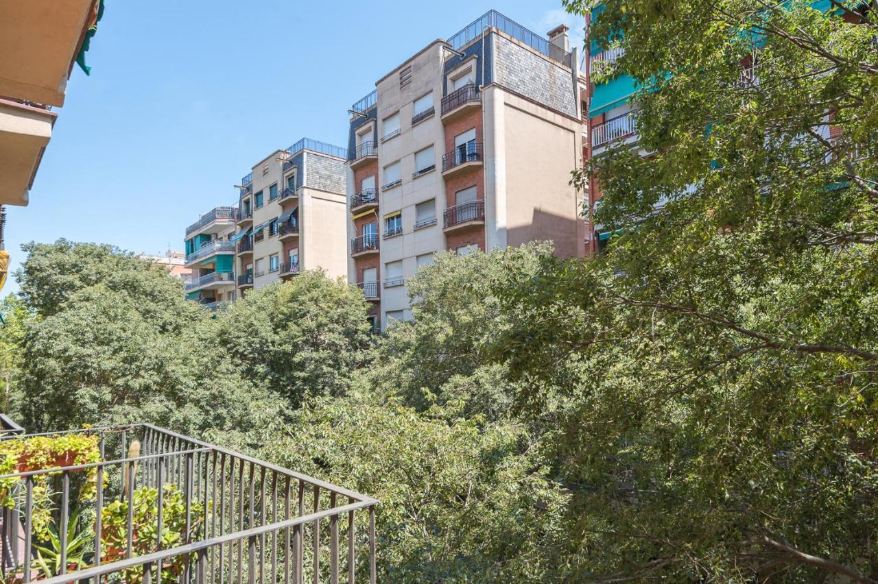 Spacious 3 Bed Apt In The Heart Of Sant Antoni Barcelona Zewnętrze zdjęcie