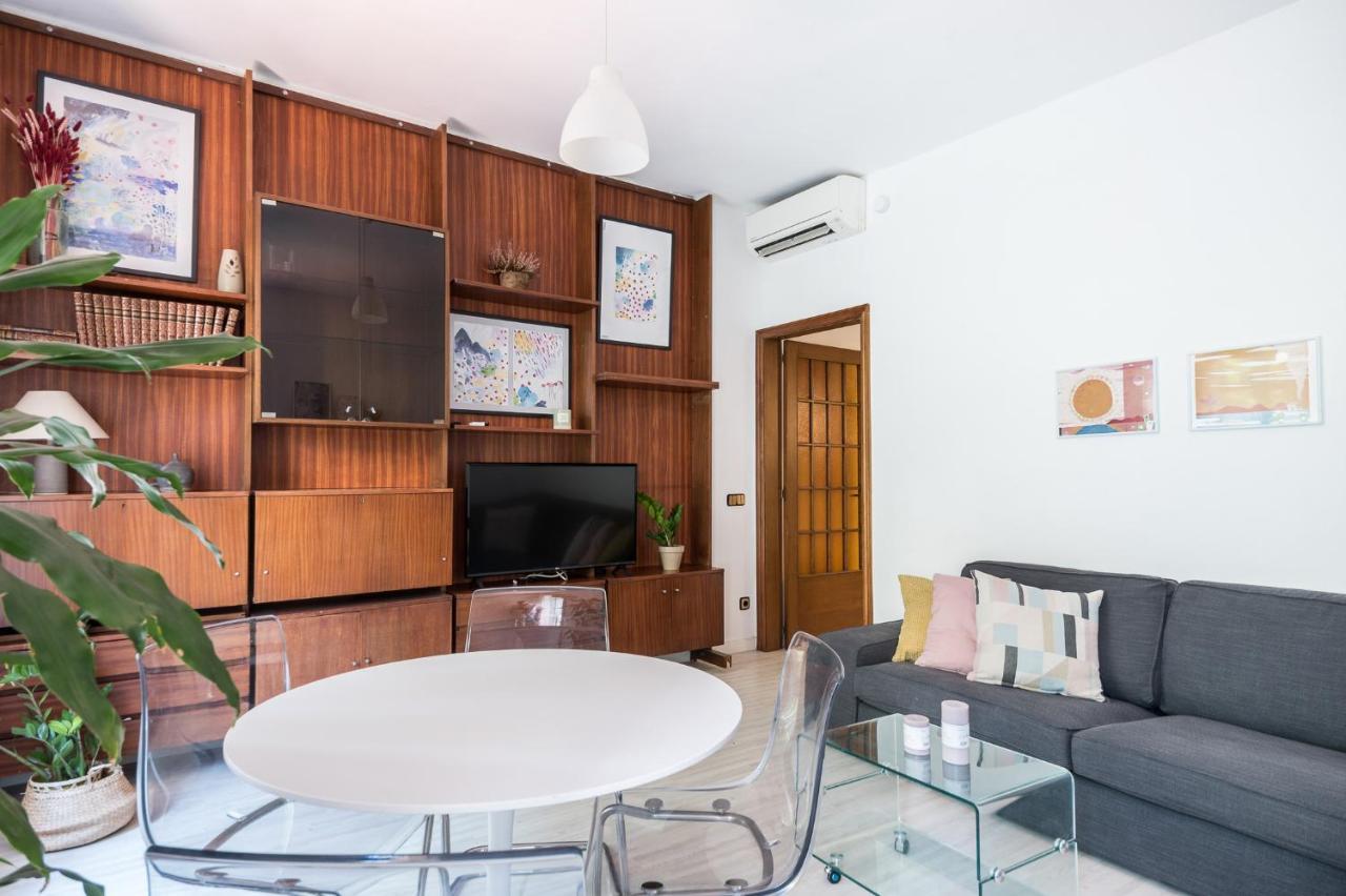 Spacious 3 Bed Apt In The Heart Of Sant Antoni Barcelona Zewnętrze zdjęcie