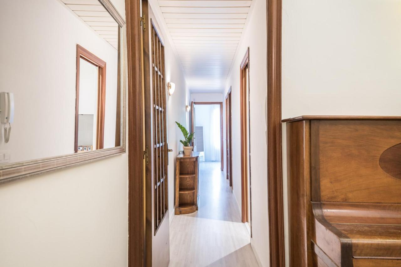 Spacious 3 Bed Apt In The Heart Of Sant Antoni Barcelona Zewnętrze zdjęcie
