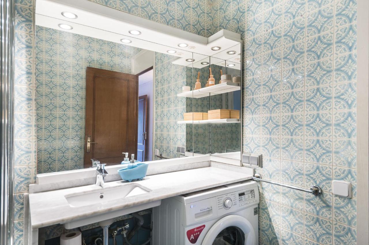 Spacious 3 Bed Apt In The Heart Of Sant Antoni Barcelona Zewnętrze zdjęcie